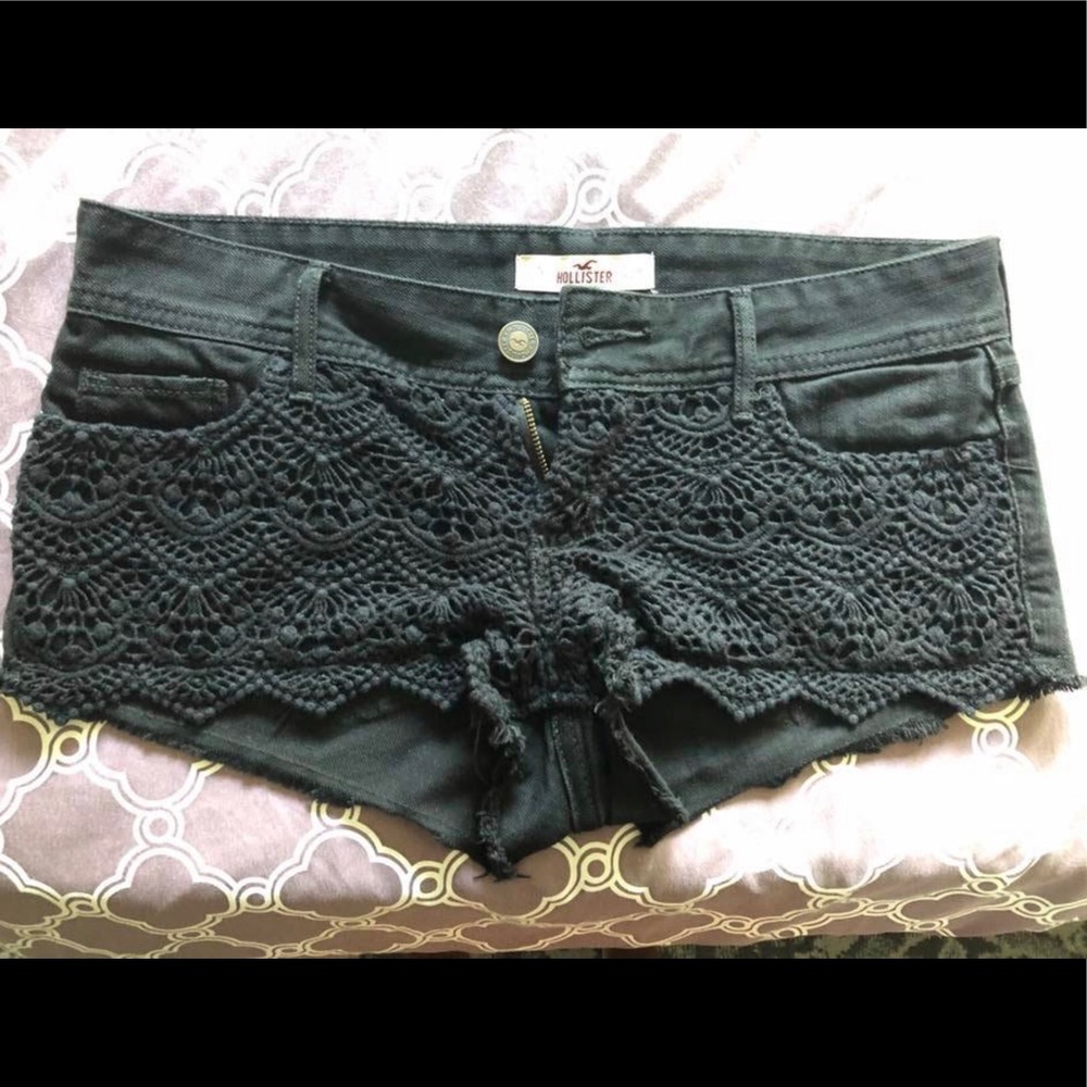 Hollister shorts size 4